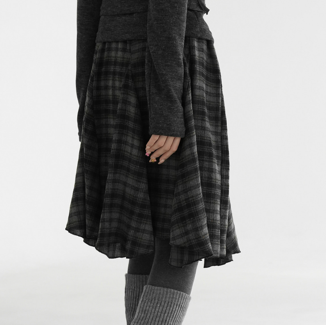 ｜BINARY01｜ Genia Peach Checkered Midi Skirt