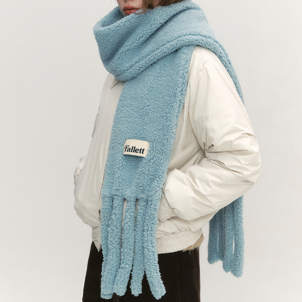 ｜Fallett｜ Boucle Muffler Blue