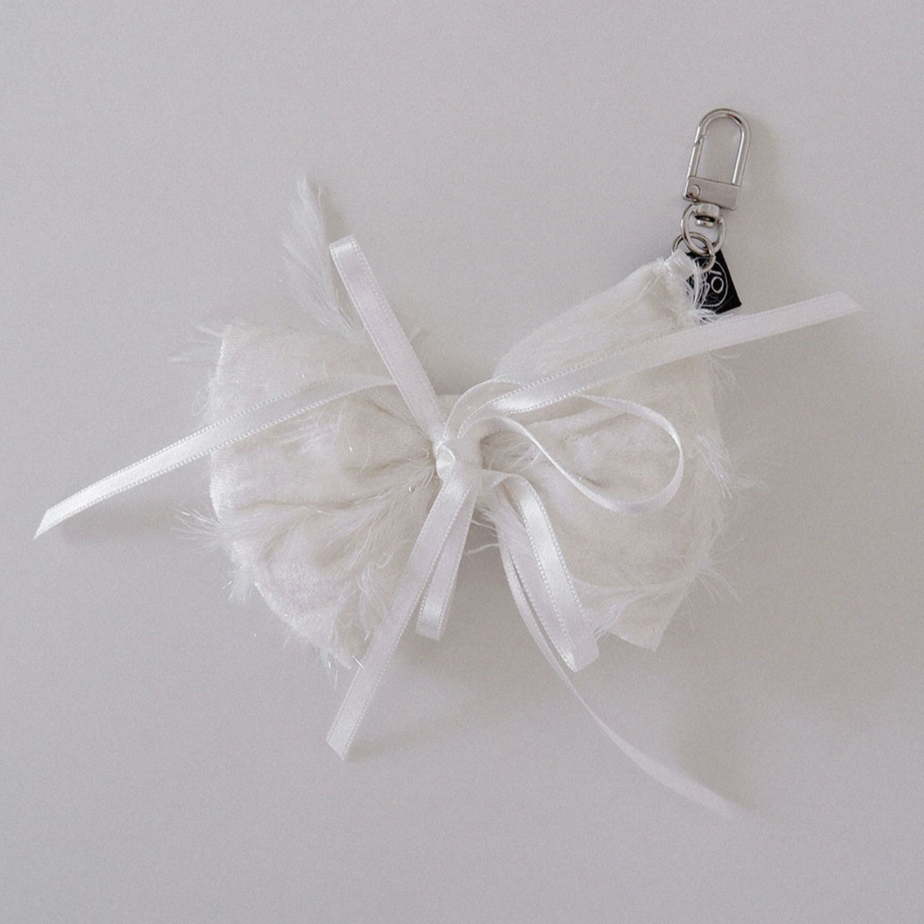 ｜VOOR｜ French Ribbon Key Ring White