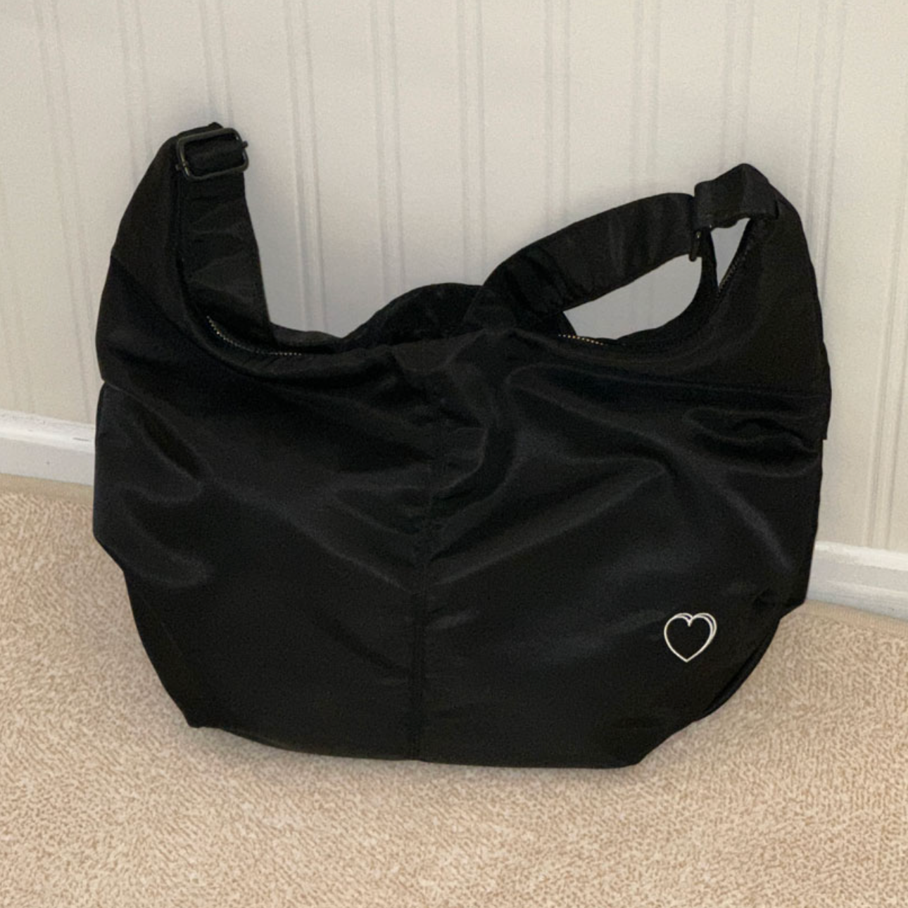 ｜MAZZZZY｜ Signature Heart Shell Bag