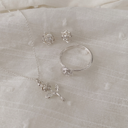 ｜SOYE PI-NE｜ Emily Rose Silver Necklace