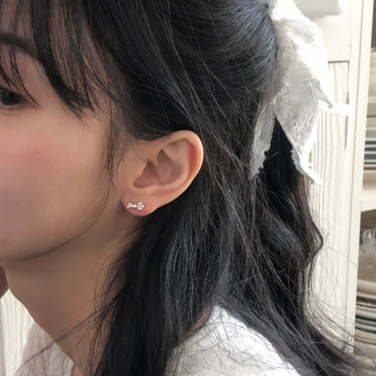 ｜DUNGEUREON｜ 925 silver Ribbon Earrings