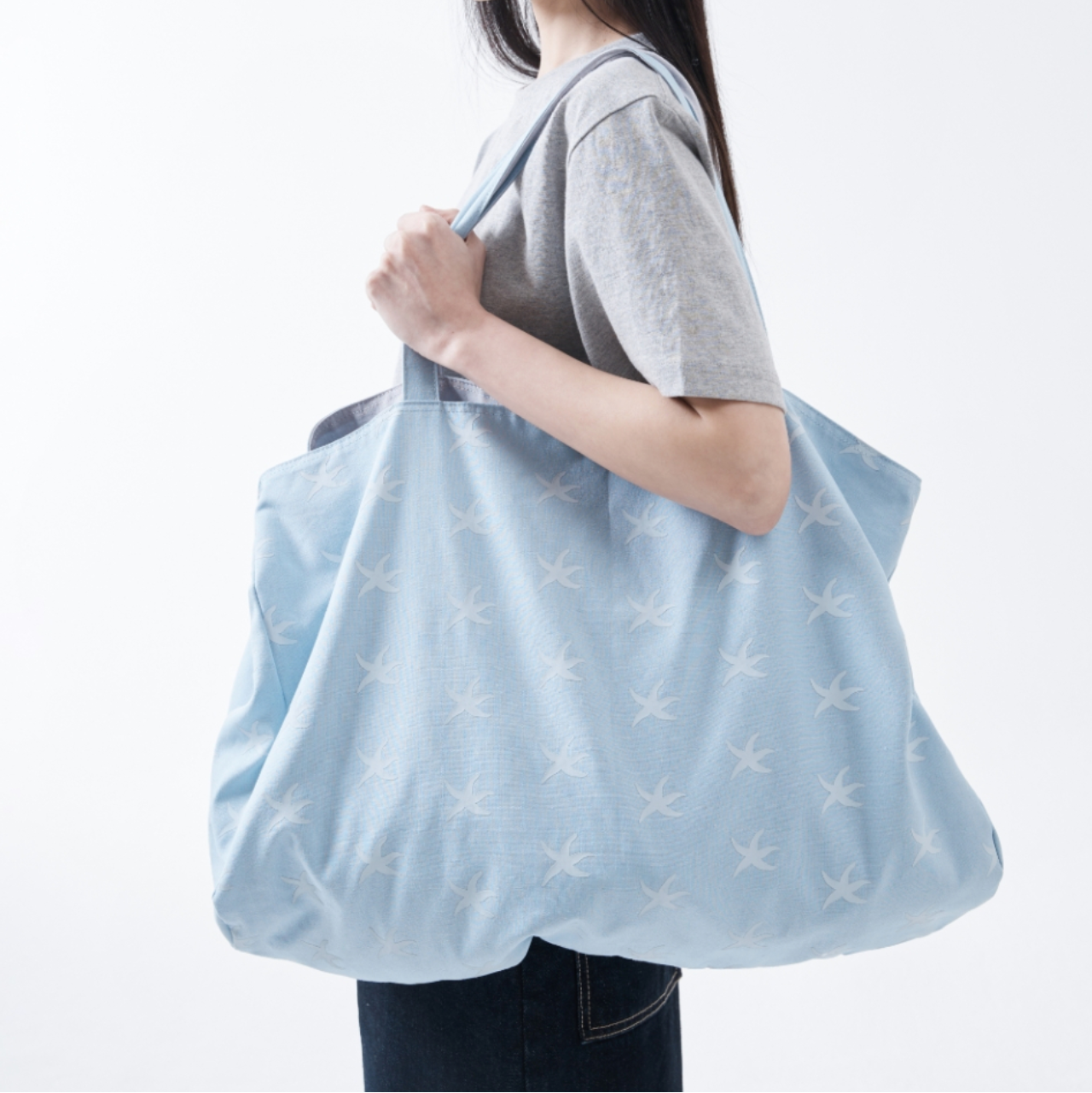 ｜THE COLDEST MOMENT｜ TCM Starfish Reversible Tote Bag (Sky blue/Grey)