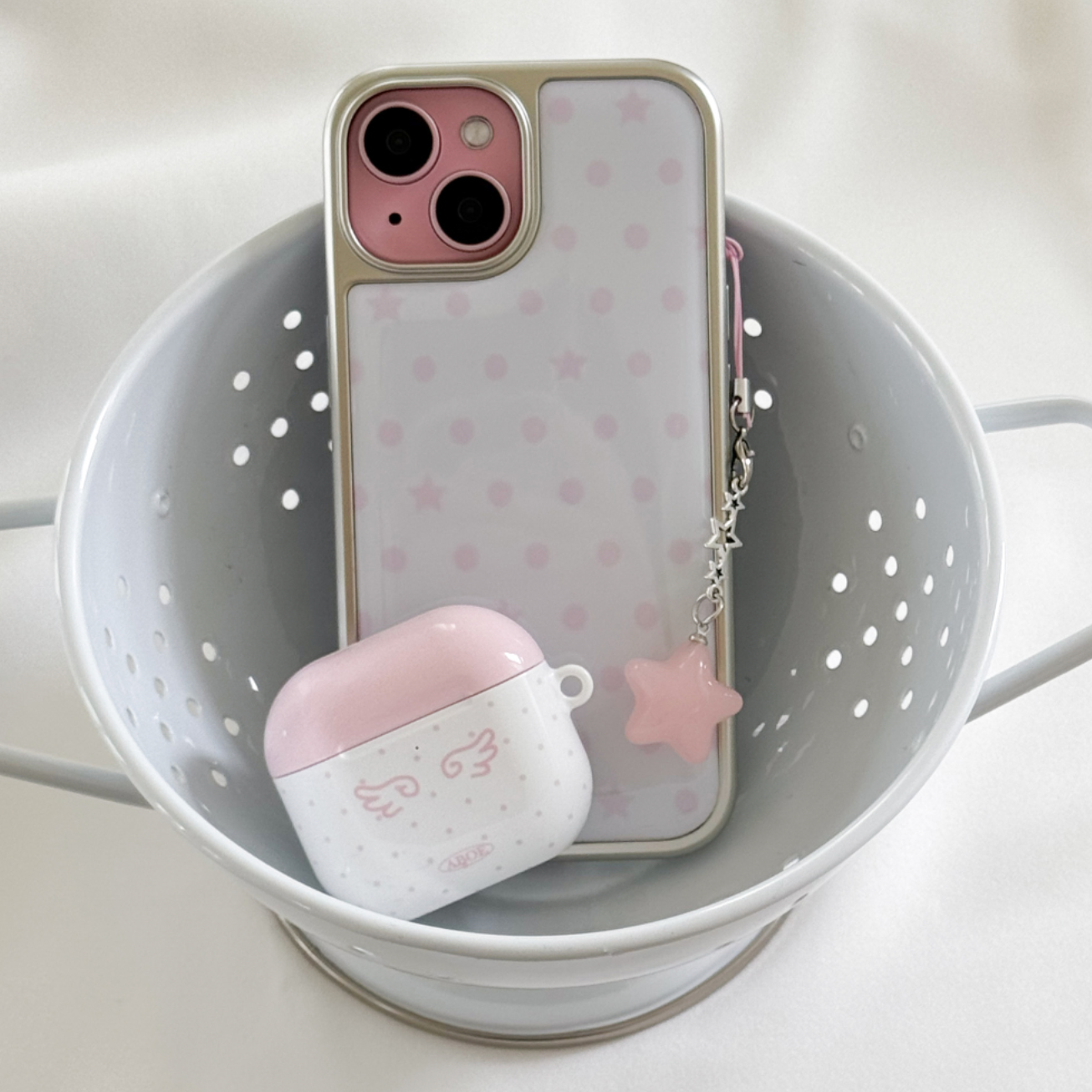｜ABOE｜ PINK ANGELCORE Airpods Case