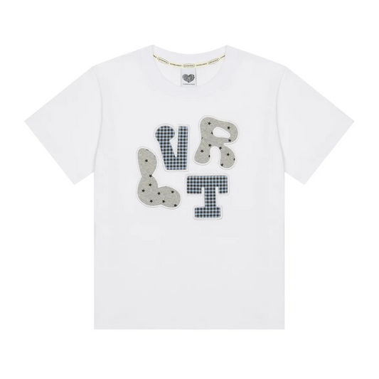｜LUVISTRUE｜ LVTR PATCH TEE(WHITE)