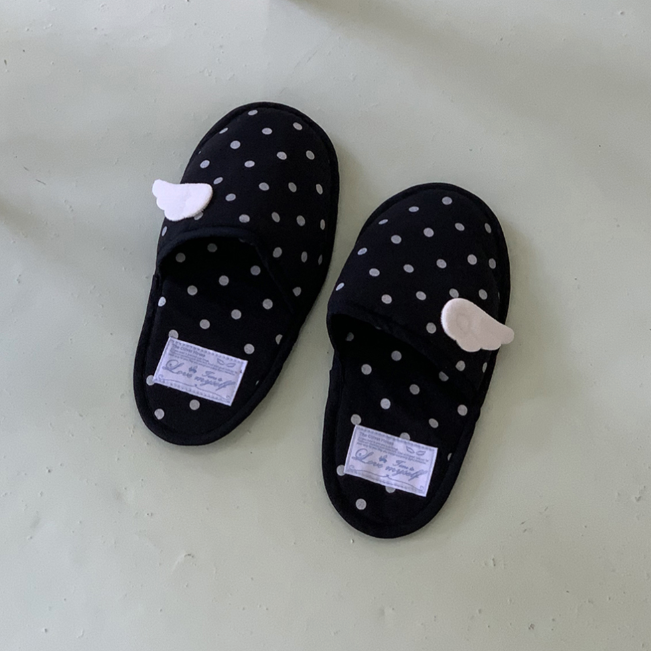 ｜OLIVET｜ Wings Room Slipper Dot