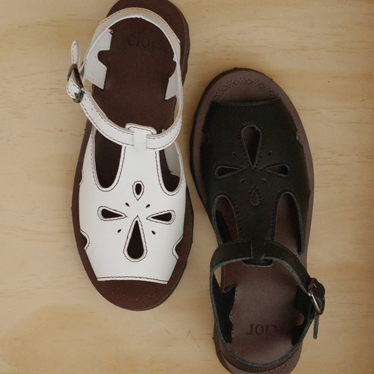 ｜Rockfish Weatherwear｜ PETAL CUTOUT SANDALS (4 Colors)