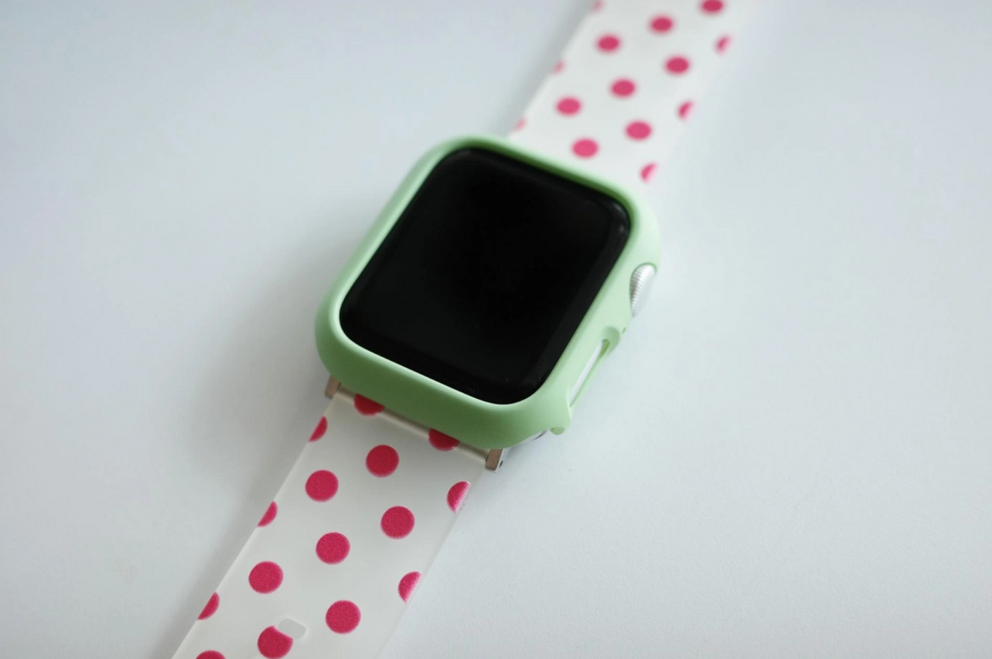 ｜mdrlife｜ Lovely Hot Pink Dot Apple Strap