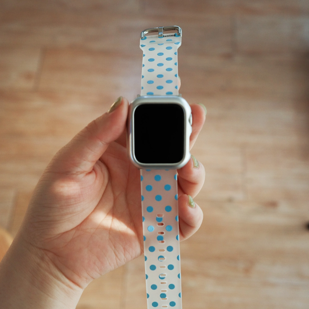 ｜mdrlife｜ Clear Sky Dot Apple Strap