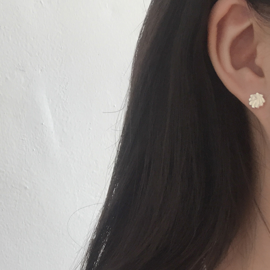 ｜moat｜ Mini Shell Earring (Silver925)