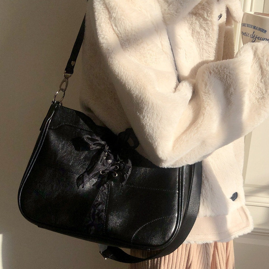 ｜ovuni｜ BUSTIER RIBBON BAG BLACK