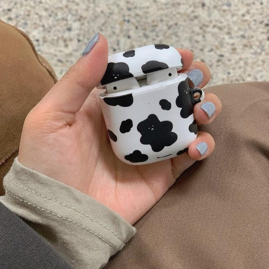 ｜chanibear｜ Cow Cow AirPods Case