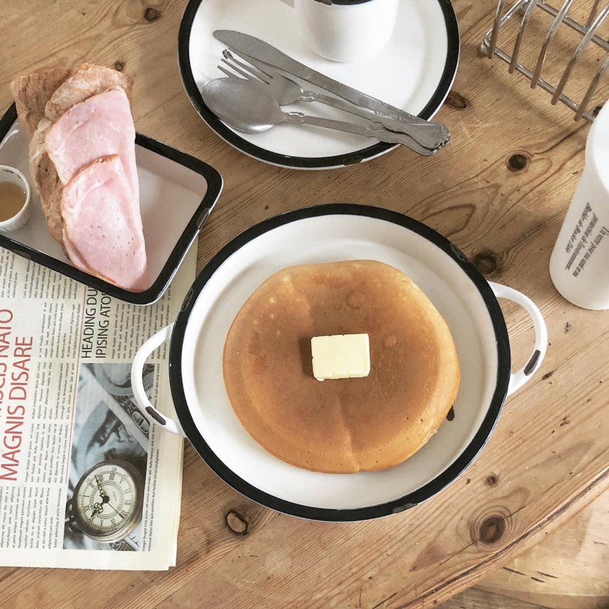 ｜Bracket Table｜ Vintage Black Line Plate