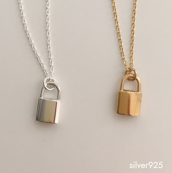 ｜moat｜ Mini Lock Necklace (silver925)